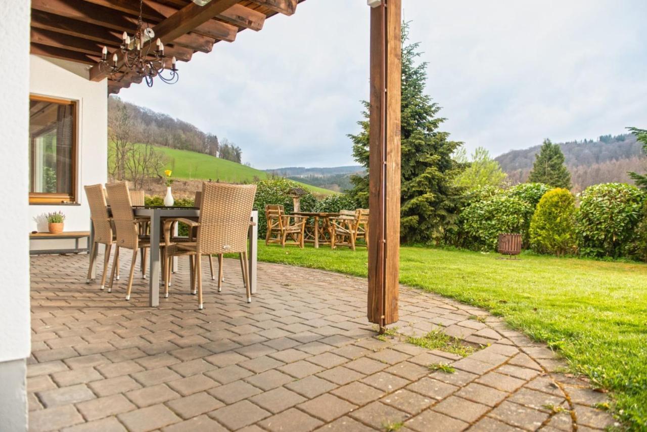 Ferienhaus Rothaarblick Schmallenberg Esterno foto